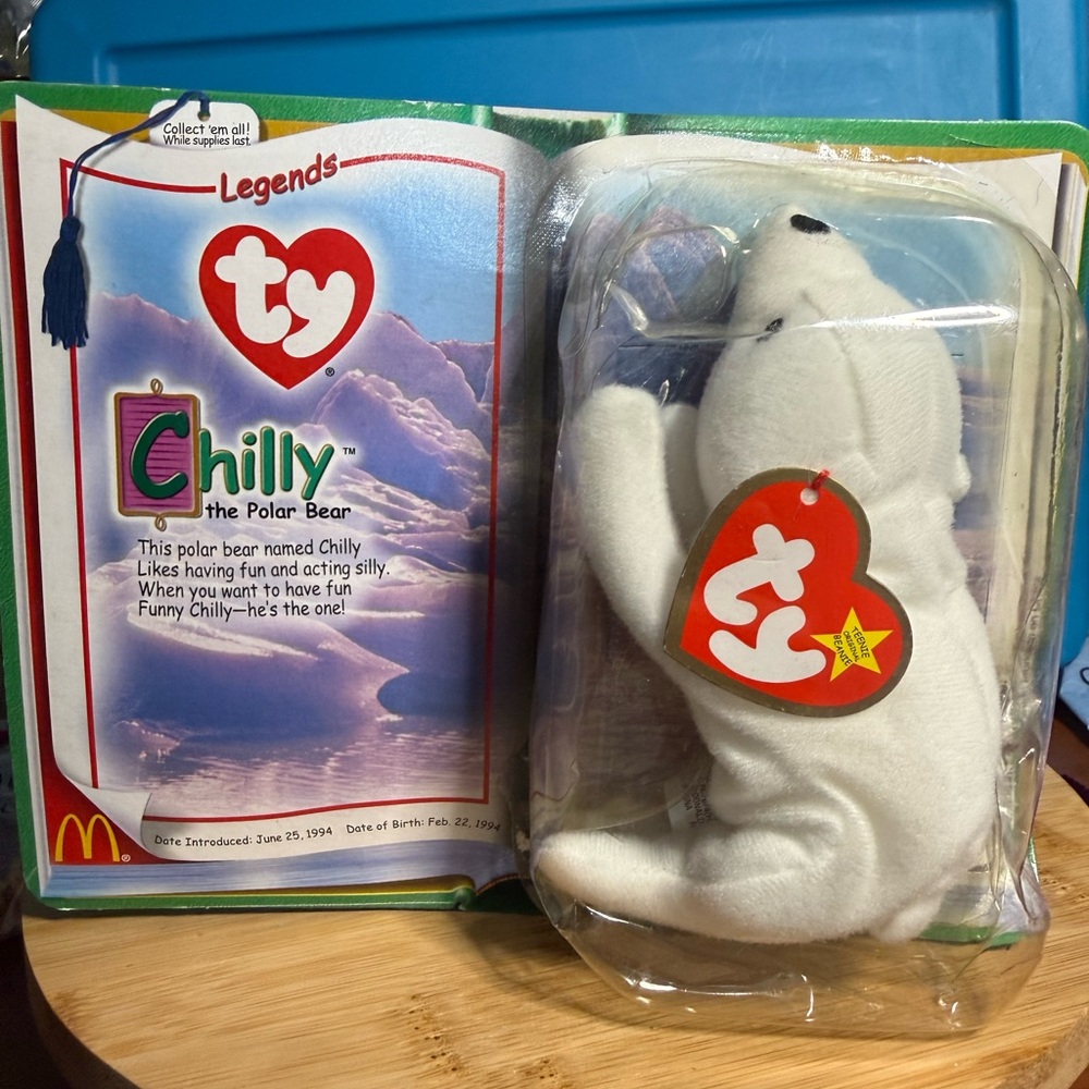 Ty Mc Donald’s Chilly the Polar Bear Plush Teenie Beanie Baby with Heart Tag